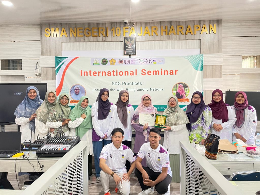 Komunitas Belajar SMAN 10 Fajar Harapan Selenggarakan Seminar Internasional WhatsApp Image 2024 11 06 At 22.32.27 1024x768